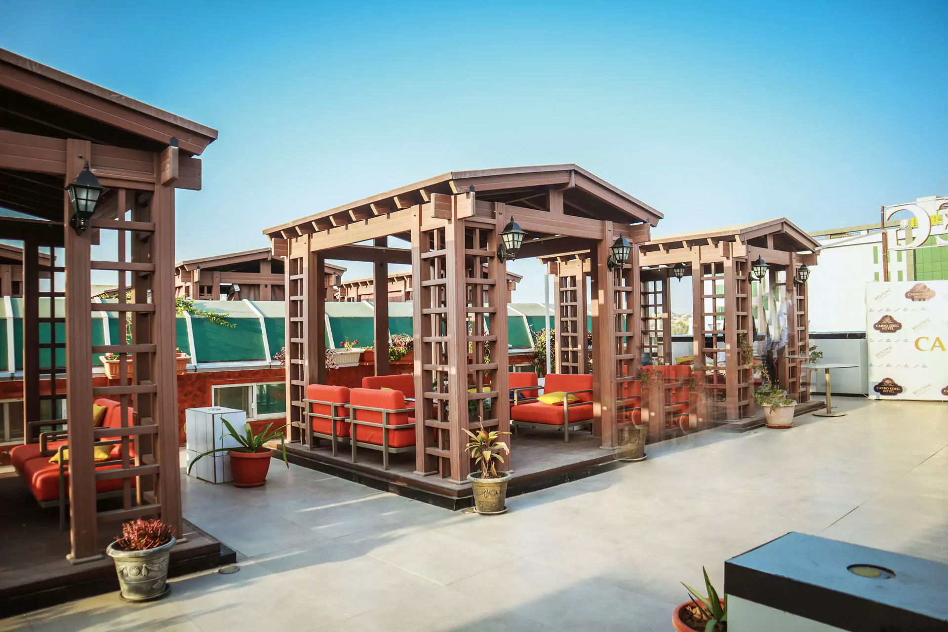 An image of the rooftop area restaurant of Carro Edeg Hotel